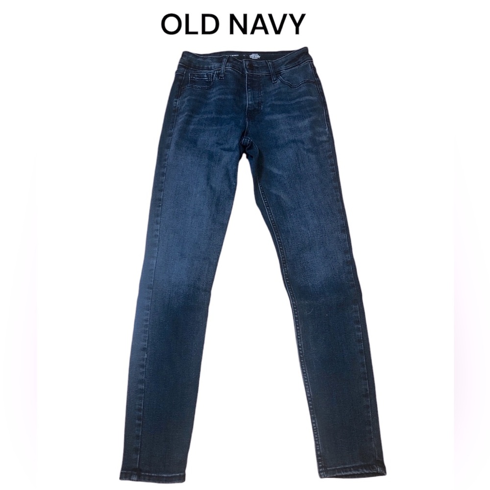 OLD NAVY rockstar super skinny jeans.